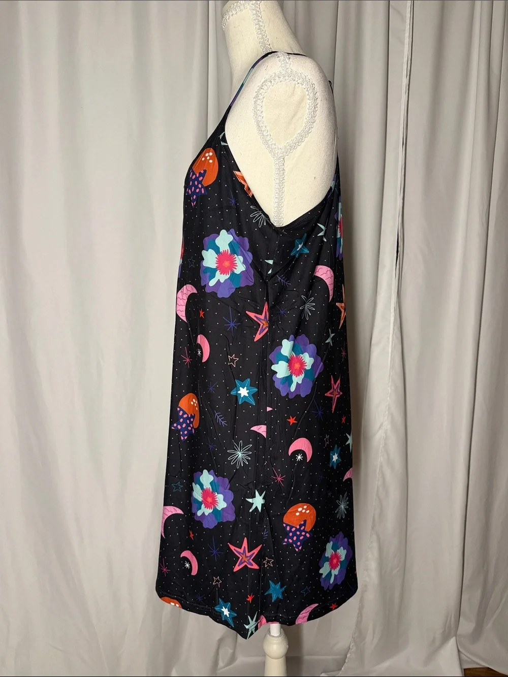 Women's Black Floral & Star Print Chemise Slip